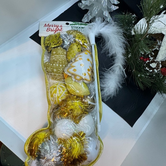 New Stocking bundle cat toys - Picture 4 of 6